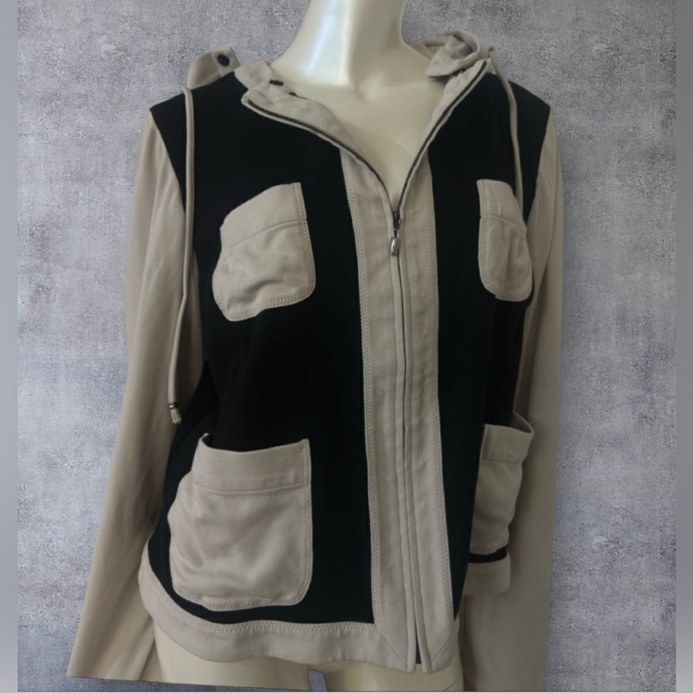 ST.JOHN Stylish Black and Cream Women's Jacket